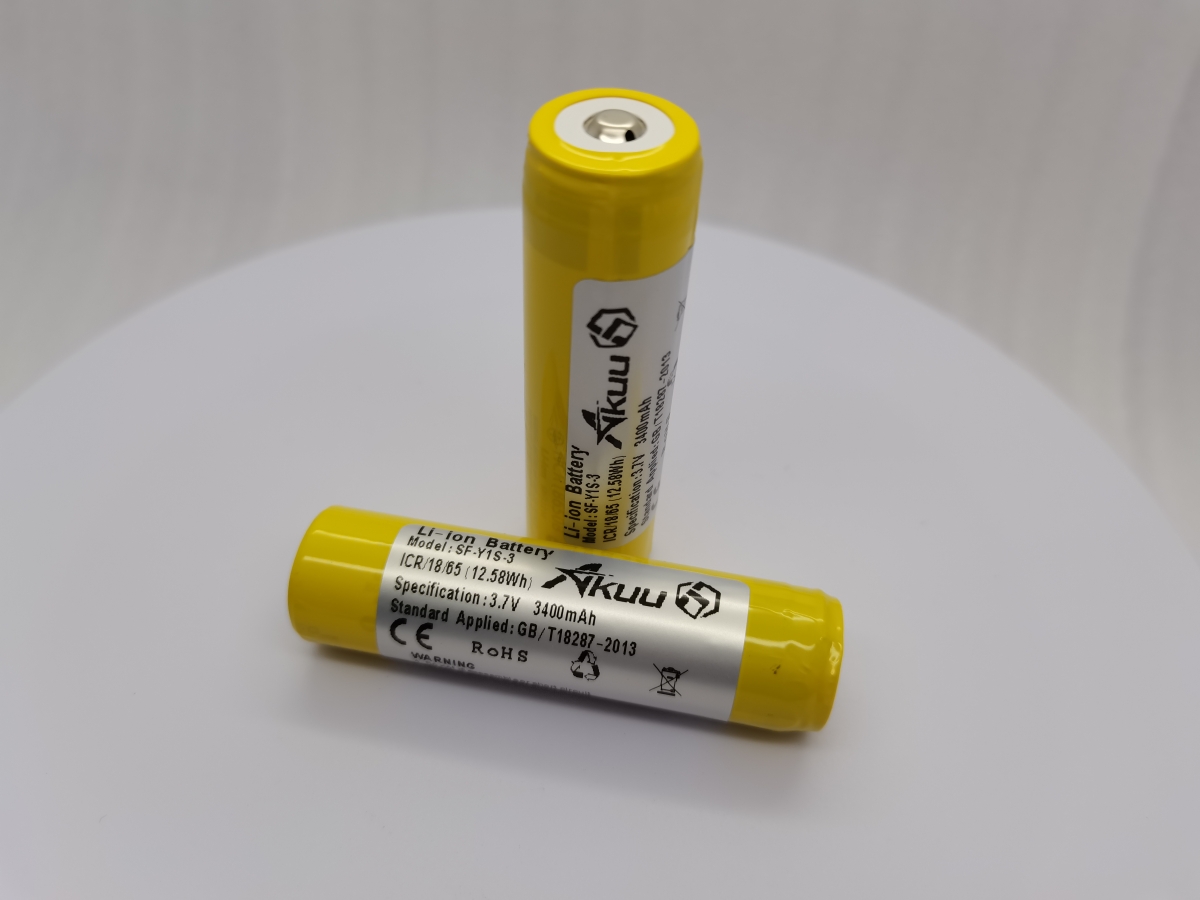 Características y diseño de las baterías de laringoscopio-AKUU, Baterías, Batería de litio, Batería NiMH, Baterías para dispositivos médicos, Baterías para productos digitales, Baterías para equipos industriales, Baterías para dispositivos de almacenamiento de energía